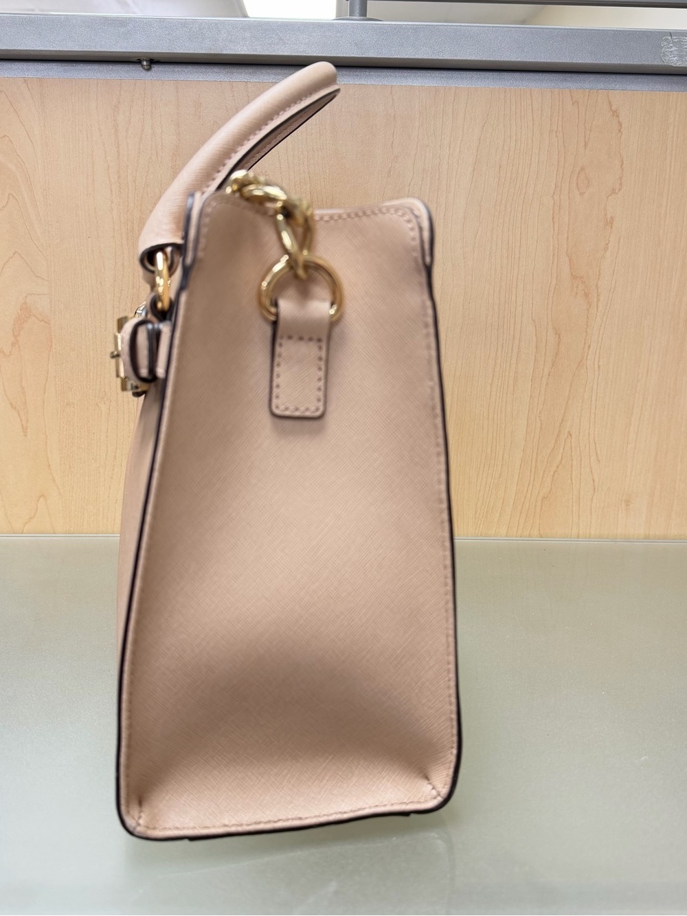 EUC Michael Kors Pink Saffiano Leather Satchel - Picture 4 of 10